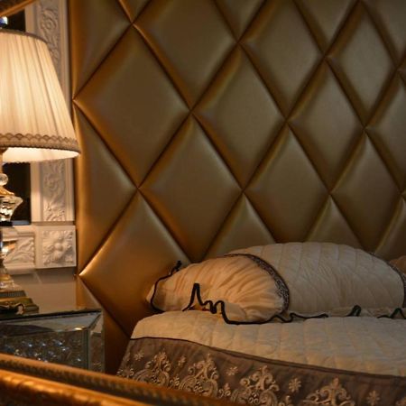 Le Petit Versailles Vernon  Zewnętrze zdjęcie